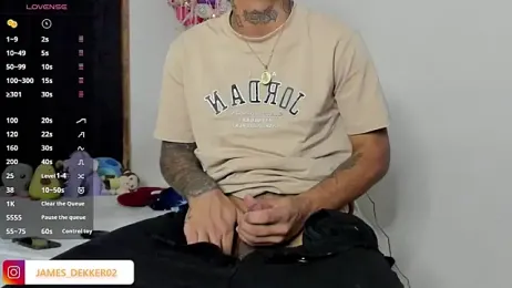 JamesDeker webcam model stream image