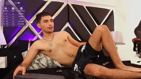 AlekRuizx webcam model stream image