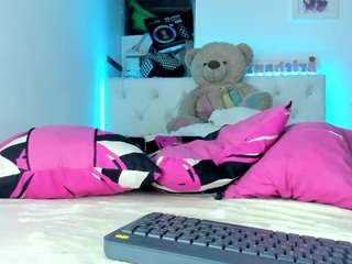 britany-hot webcam model stream image