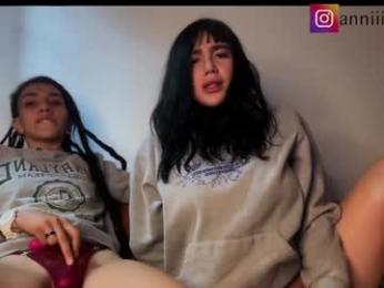 annie_snow_ webcam model stream image