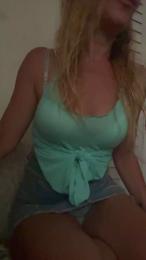 Kinkibubble webcam model stream image