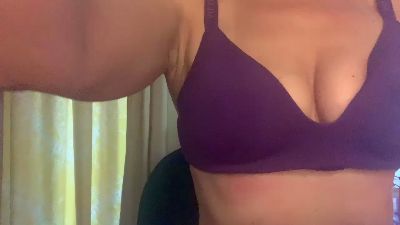 Kinkibubble webcam model stream image