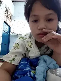 Anny-ly webcam model stream image