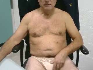 porc57 webcam model stream image