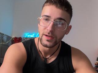 Forest Nichols webcam model stream image