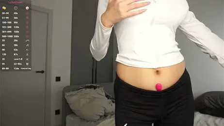 BrynnHolverson webcam model stream image