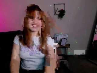 juli-kisss webcam model stream image