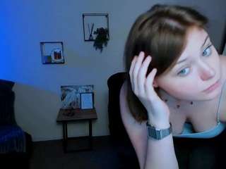 juli-kisss webcam model stream image