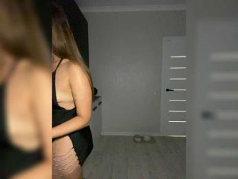 Alisaa-00 webcam model stream image