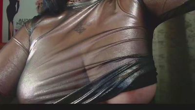 MonikaBohn99 webcam model stream image