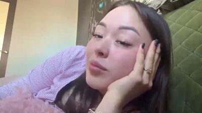 DellScarbro webcam model stream image