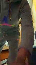 BulgeFeet webcam model stream image