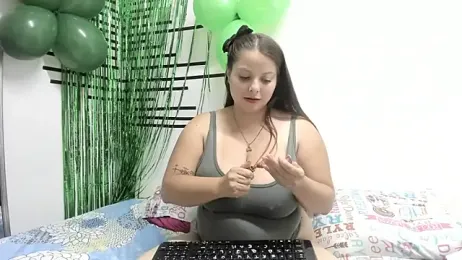 Emawalker_ webcam model stream image