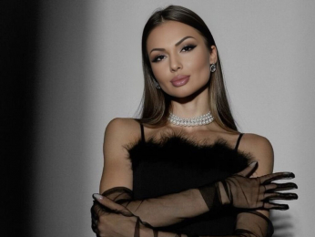 FlaviaMoon webcam model stream image