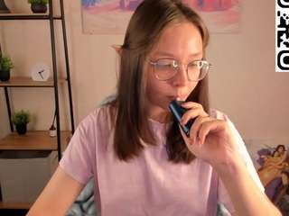 noora-moore webcam model stream image