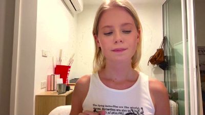 LeliaHier webcam cam4 model stream image