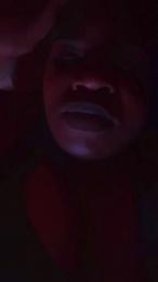 Juicyyloverr webcam cam4 model stream image