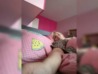 Kinesha webcam model stream image