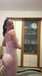 leahtop webcam model stream image