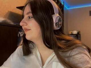 elvinacoyner webcam model stream image