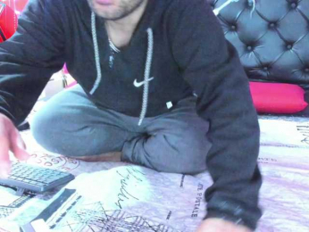 Mariham-murath webcam model stream image