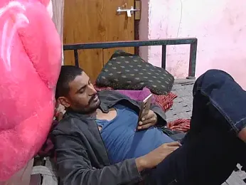 HotXKrish webcam model stream image