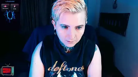 Marieblueeyes webcam model stream image