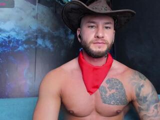 Delessandro webcam flirt4free model stream image