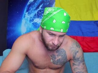 Delessandro webcam flirt4free model stream image