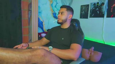 Tyler_price webcam model stream image