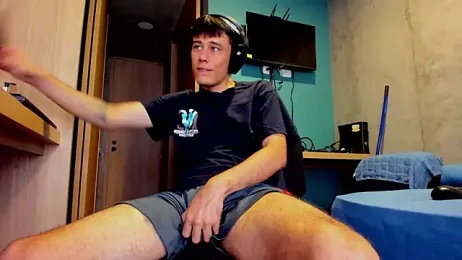 Huge_latin_cock webcam model stream image