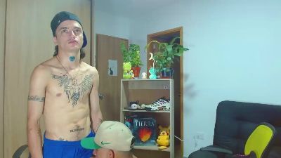 Skinny23cm webcam model stream image