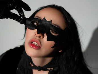 LunaSilvestre webcam model stream image