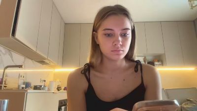 RubyeStrande webcam model stream image