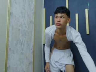 Justyn Stand webcam flirt4free model stream image