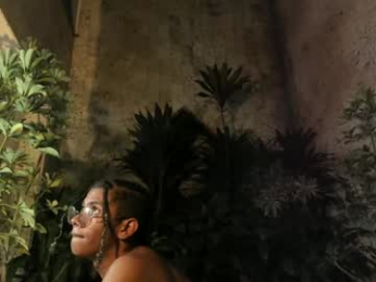 maxim_walker webcam model stream image