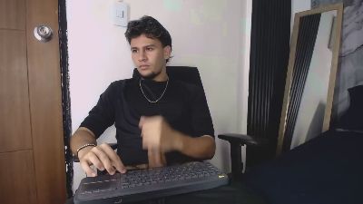 AlanSmith_ webcam model stream image