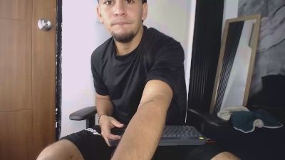 AlanSmith_ webcam model stream image