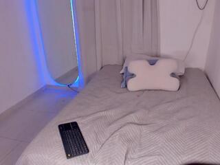 Ashley Hillss webcam model stream image