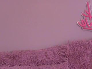 Ova Parlow webcam model stream image