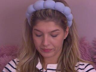 Ova Parlow webcam model stream image