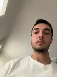 Mikl360 webcam model stream image