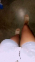 Scarlett_pee webcam model stream image