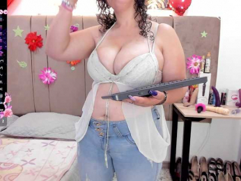 Zalymature webcam model stream image