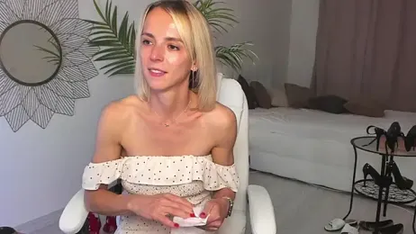 YourMarthaMayer webcam model stream image