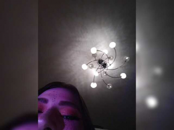 Jeanneen webcam bongacams model stream image