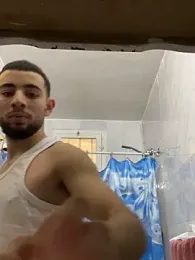 roland_alex1 webcam model stream image