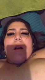 Micaela00_ webcam model stream image