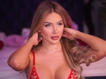 AshleysinnX webcam bongacams model stream image