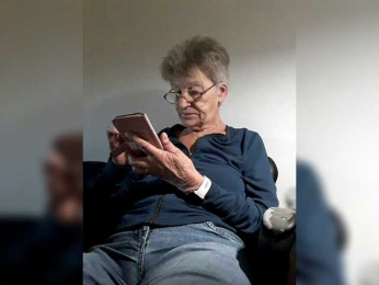 Reife-dame webcam model stream image